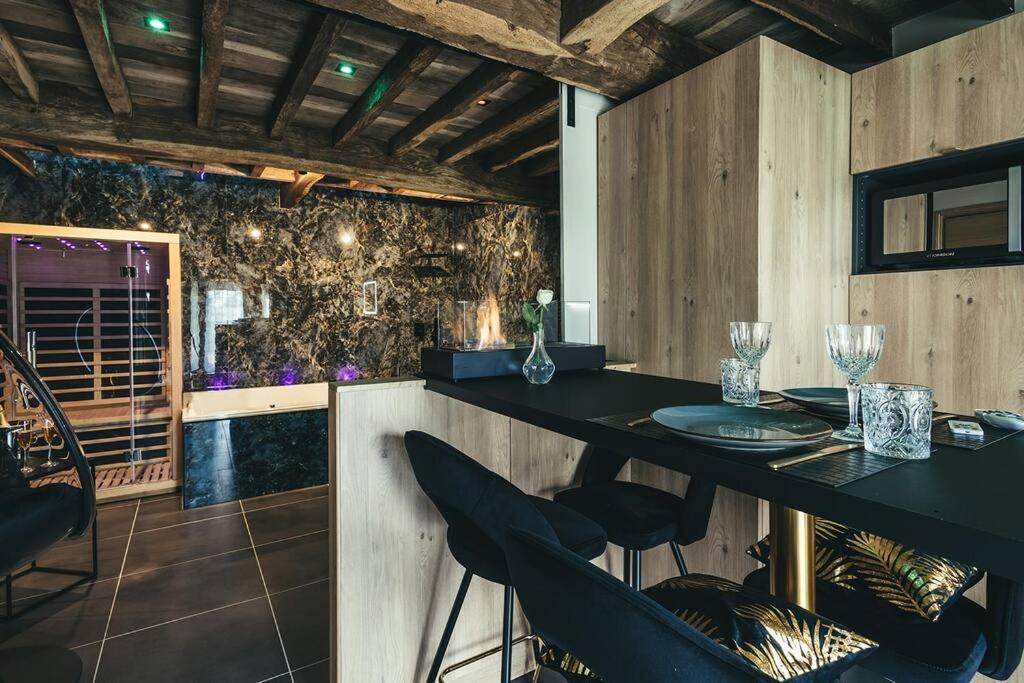 Le Duplex De L'Etoile Home Cinema Jacuzzi Et Sauna Privatif Longmesnil Exterior photo